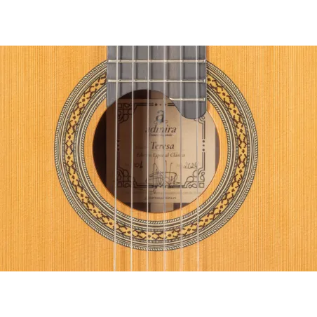 Guitarra Admira Teresa Serie Artesanía