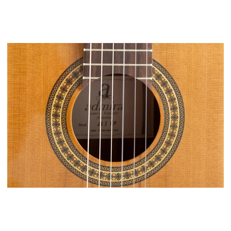 Guitarra Clásica Admira A1 Electrificada Fishman Serie Artesanía