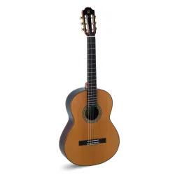 Guitarra Clásica Admira A10 Serie Artesanía