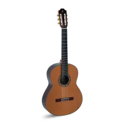 Guitarra Clásica Admira A15 Serie Artesanía