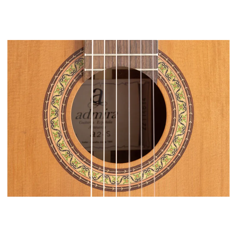 Guitarra Clásica Admira A2 Satinada Electrificada Serie Artesanía