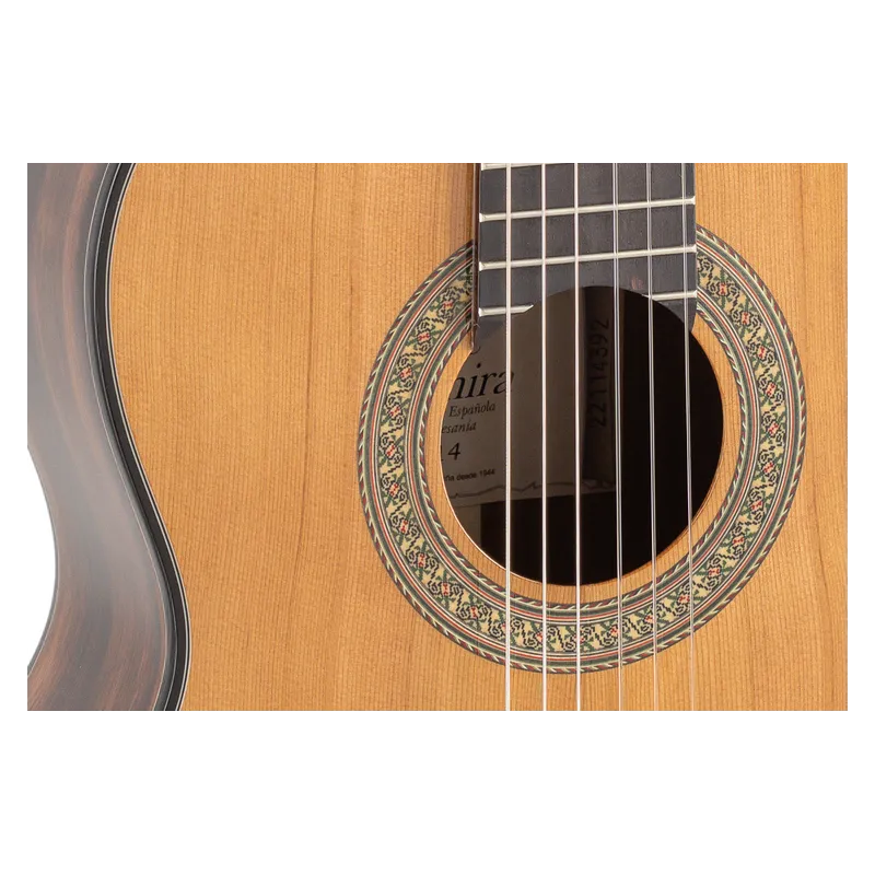 Guitarra Clásica Admira A4 Serie Artesanía