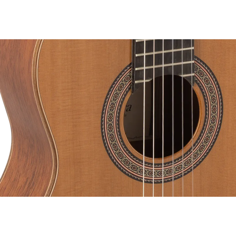 Guitarra Clásica Admira A40 Serie Artesanía