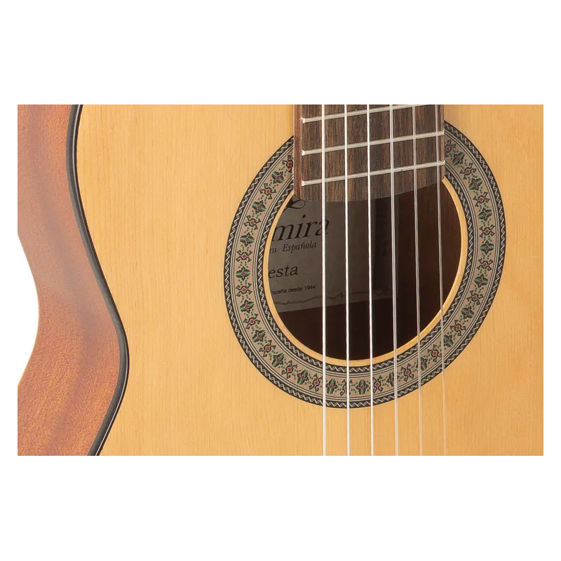 Guitarra Clásica Admira Fiesta Serie Estudio