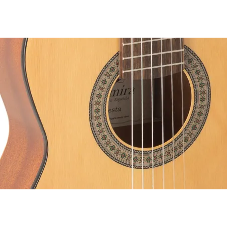 Guitarra Clásica Admira Fiesta Serie Estudio