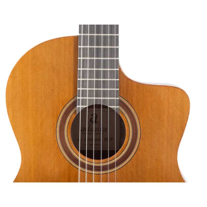 Guitarra Clásica Admira Granada Electrificada Fishman Cutaway Serie Conservatorio
