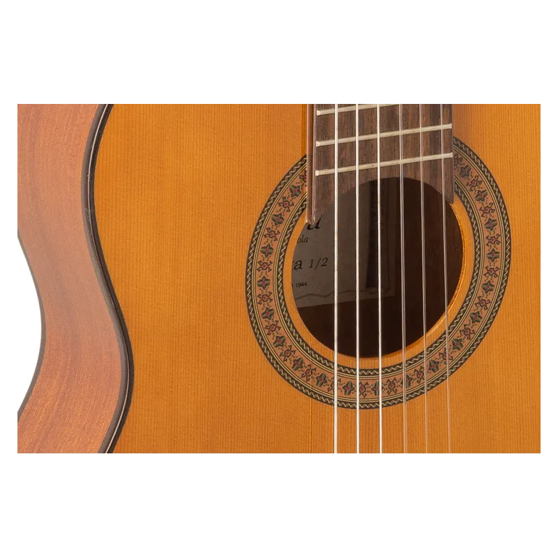 Guitarra Clásica Admira Juanita 1/2 Serie Estudio Zurda