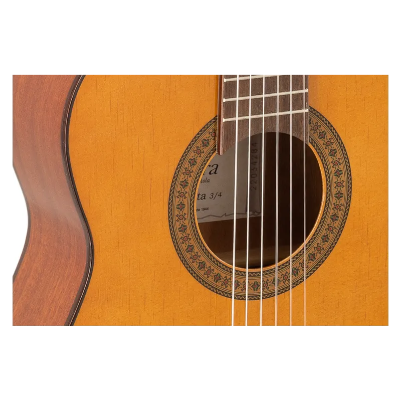 Guitarra Clásica Admira Juanita 3/4 Serie Estudio