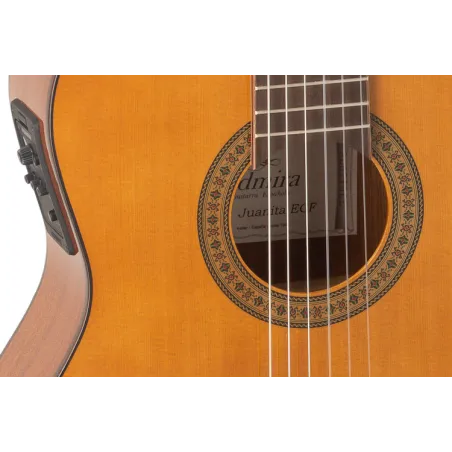 Guitarra Clásica Admira Juanita Electrificada Eq6 Con Cutaway Serie Estudio