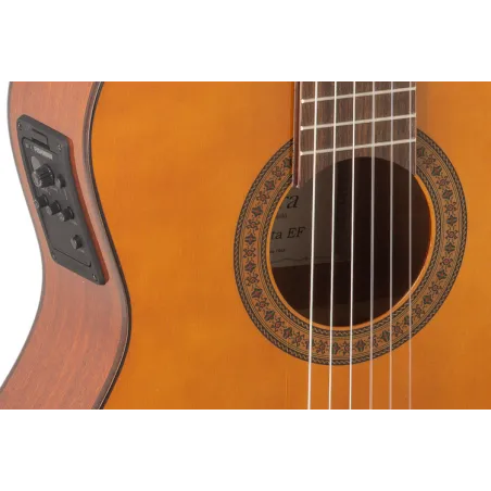 Guitarra Clásica Admira Juanita Electrificada Fishman Serie Estudio