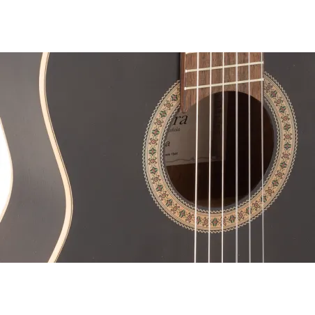 Guitarra Clásica Admira Luna 3/4 Serie Estudio