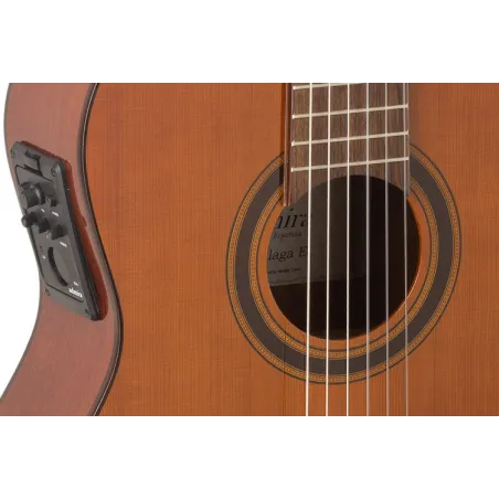 Guitarra Clásica Admira Málaga Electrificada Cutaway Serie Conservatorio