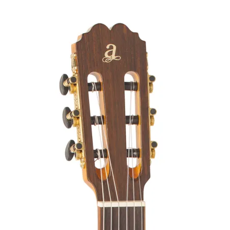 Guitarra Clásica Admira Triana Serie Flamenco Electrificada Con Fishman